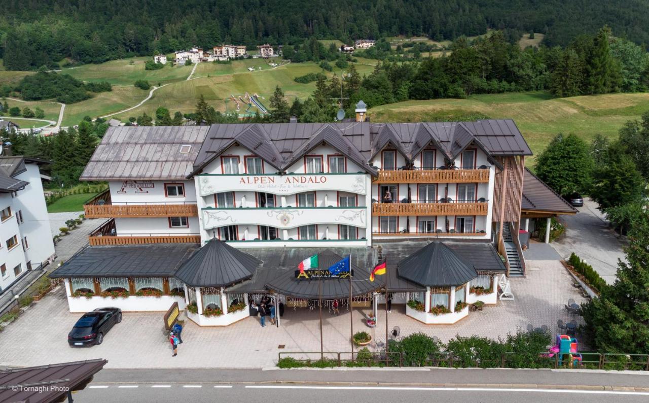 Hotel Alpen Andalo Exterior photo